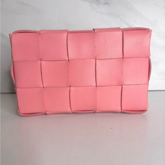BOTTEGA VENETA Small Pink Cassette Crossbody Bag - Picture 3 of 9